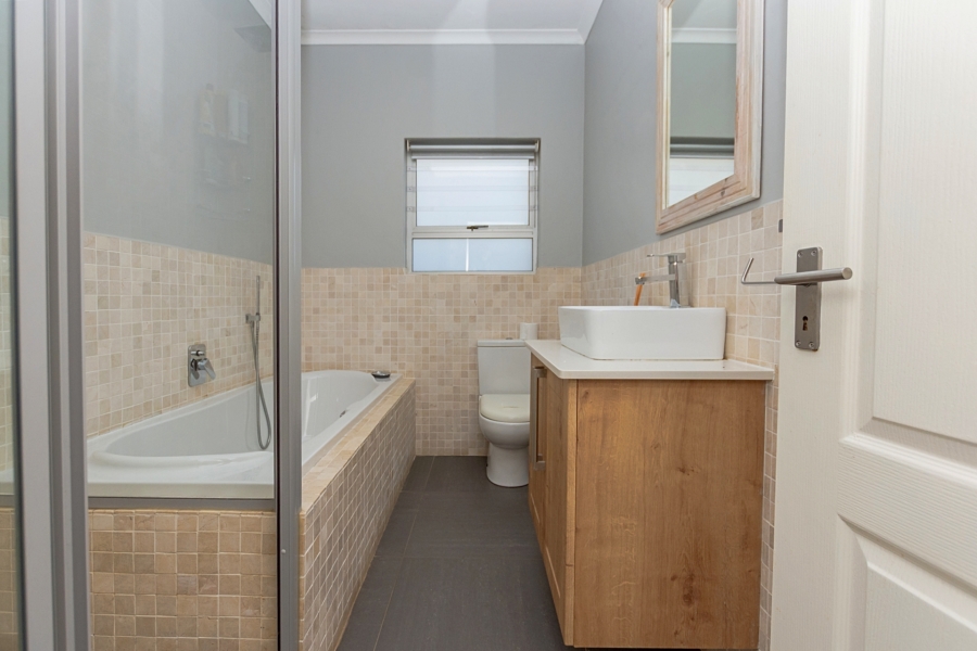 4 Bedroom Property for Sale in Britannia Bay Western Cape